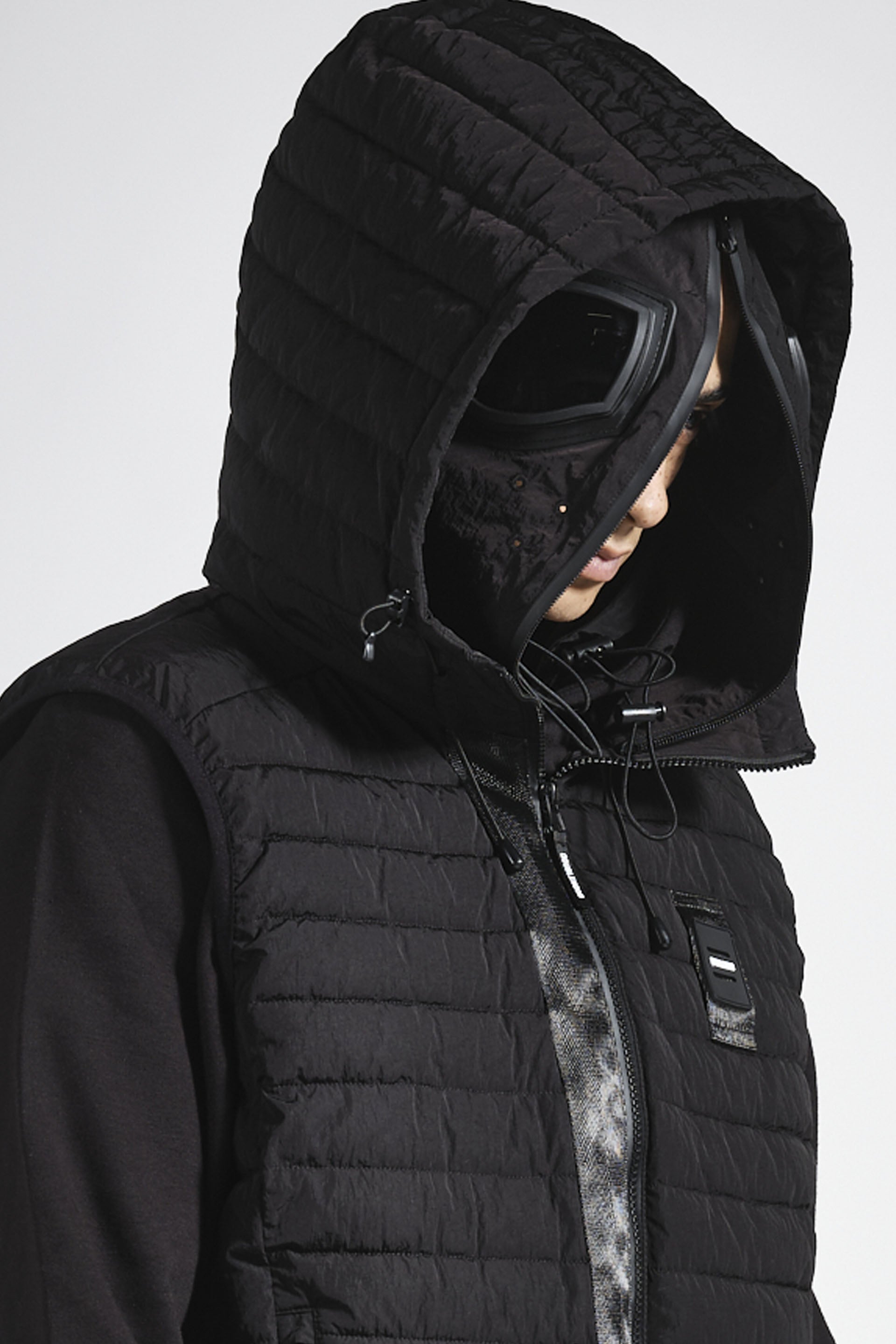 Veste sans manche noir avec capuche DOUBLEHOOD - Streetwear