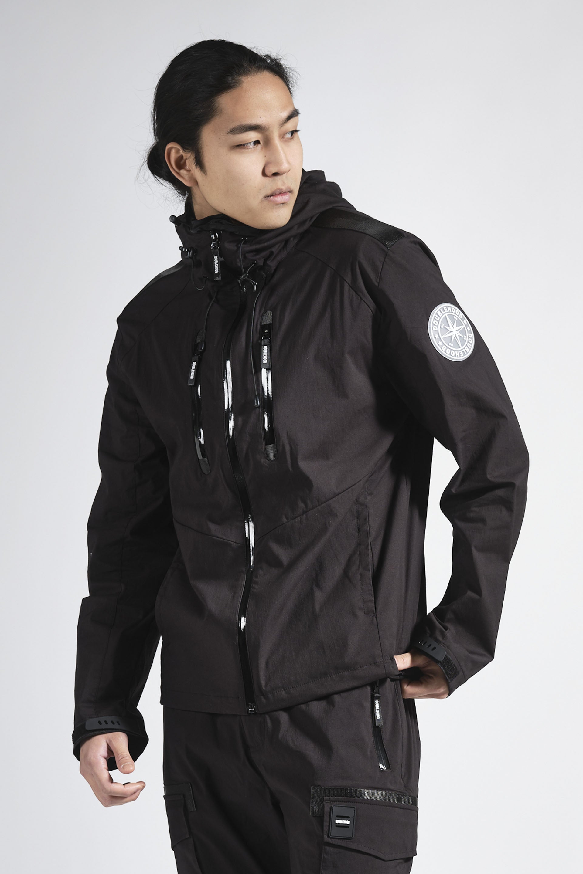 Veste zippée noir avec capuche DOUBLEHOOD