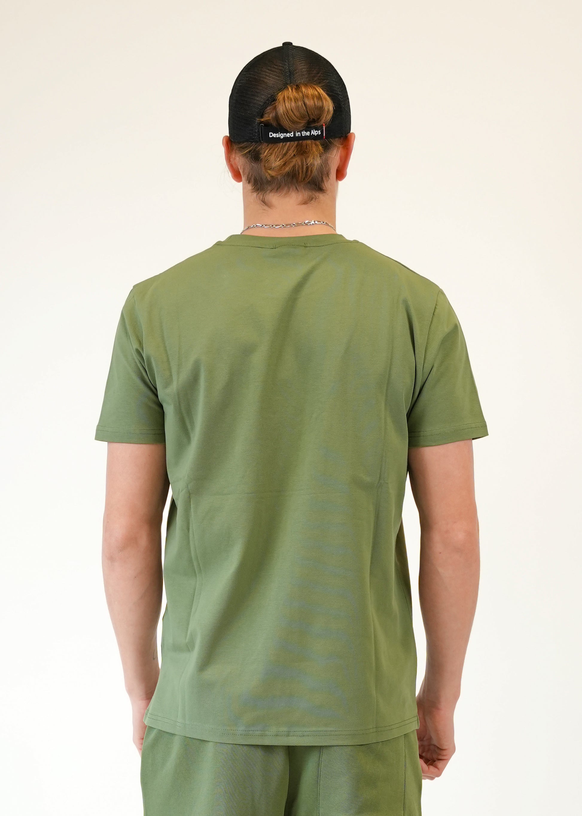 T-Shirt  HELVETICA Homme Kaki Tendance 2025