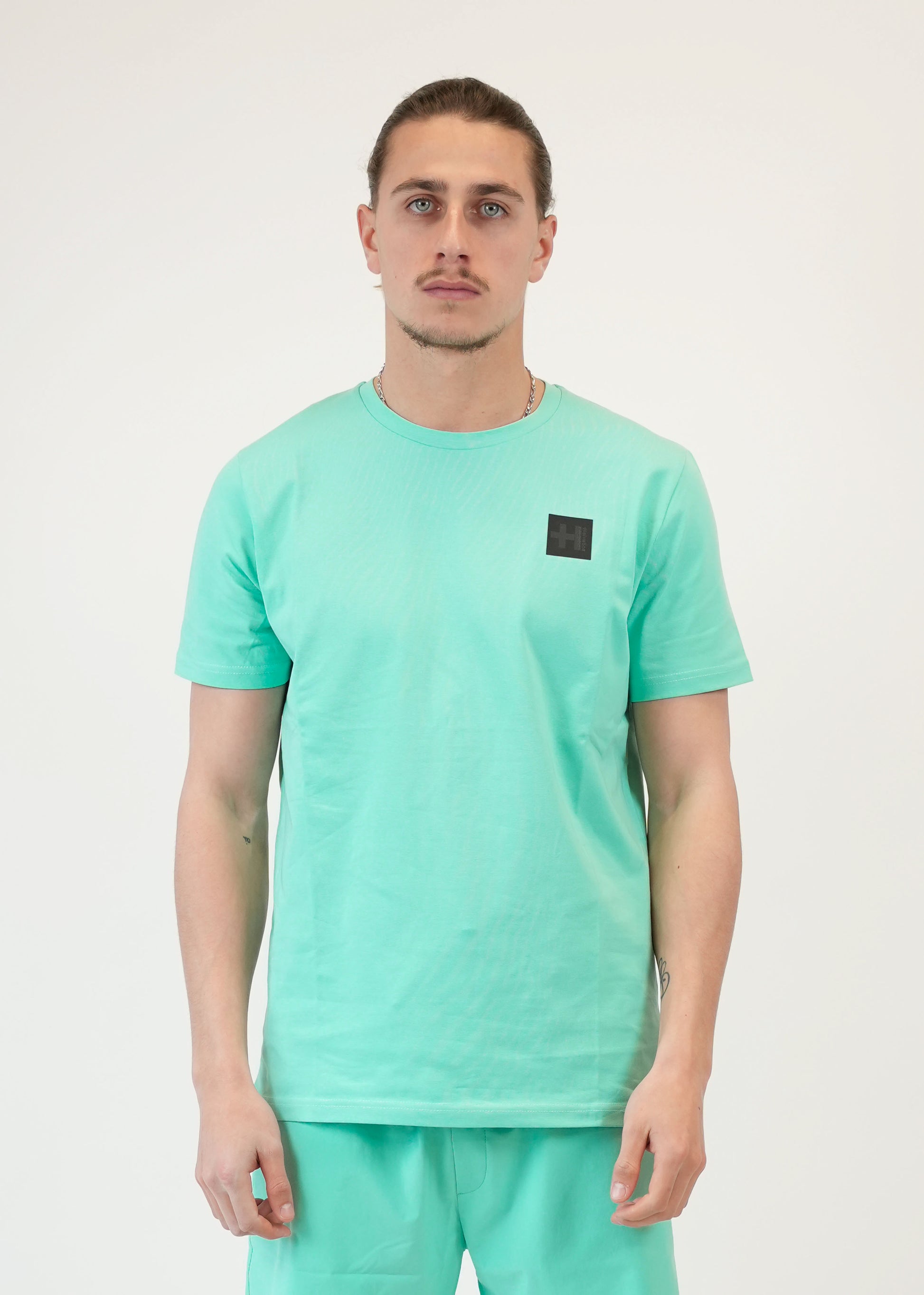 T-Shirt  HELVETICA Homme Bleu Clair Streetwear
