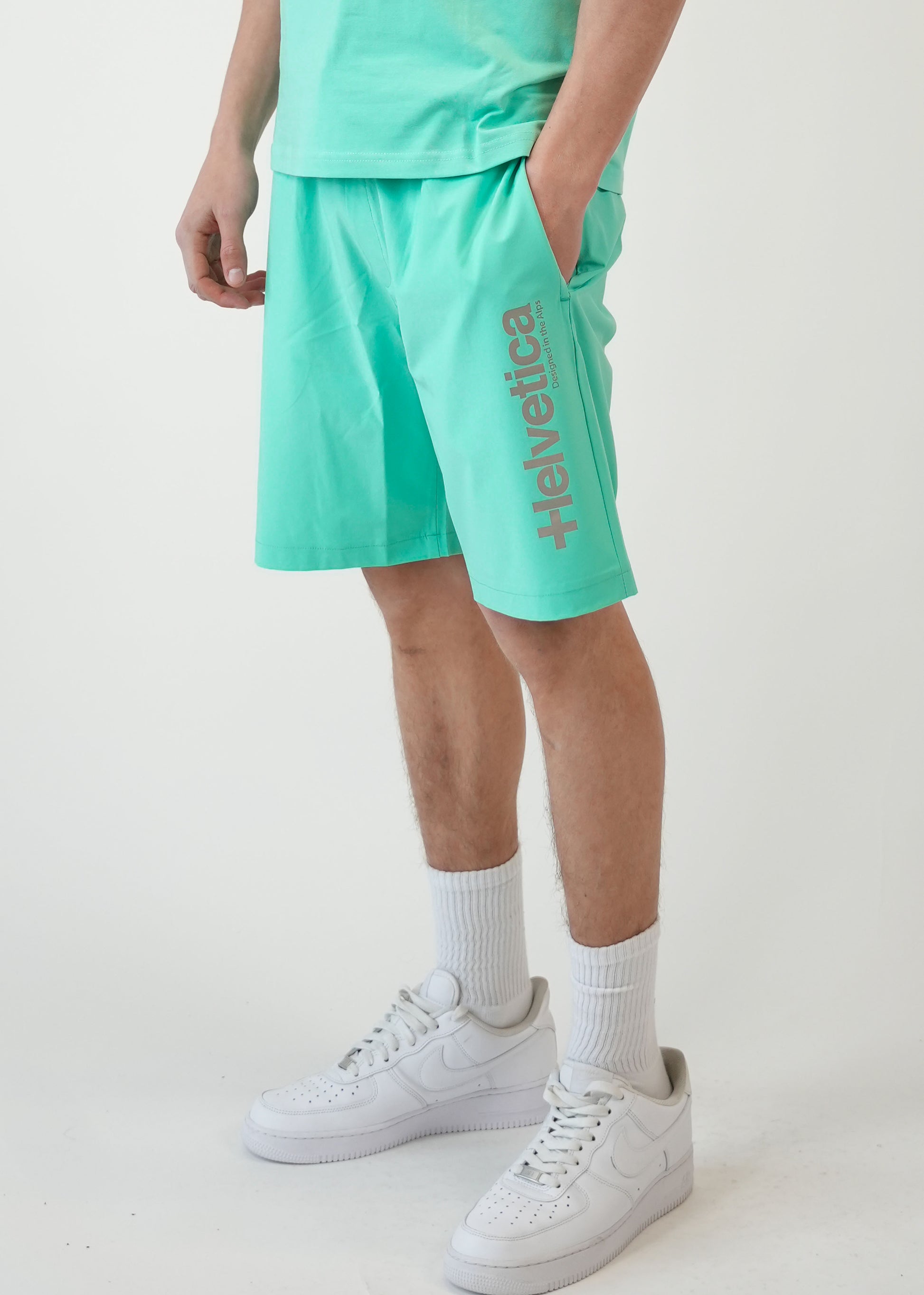 Short HELVETICA Menthe Quintana - Tendance 2025